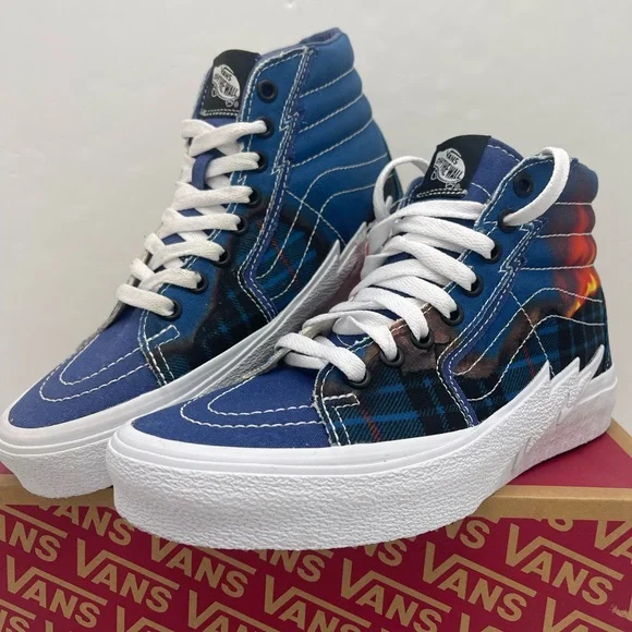 Vans Men’s Sk8-Hi BoltBig Reveal Classics Navy/ SneakersVN0A5JIVIP4